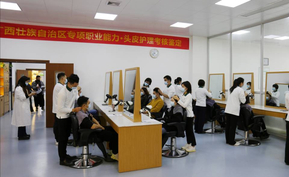 考核现场.jpg