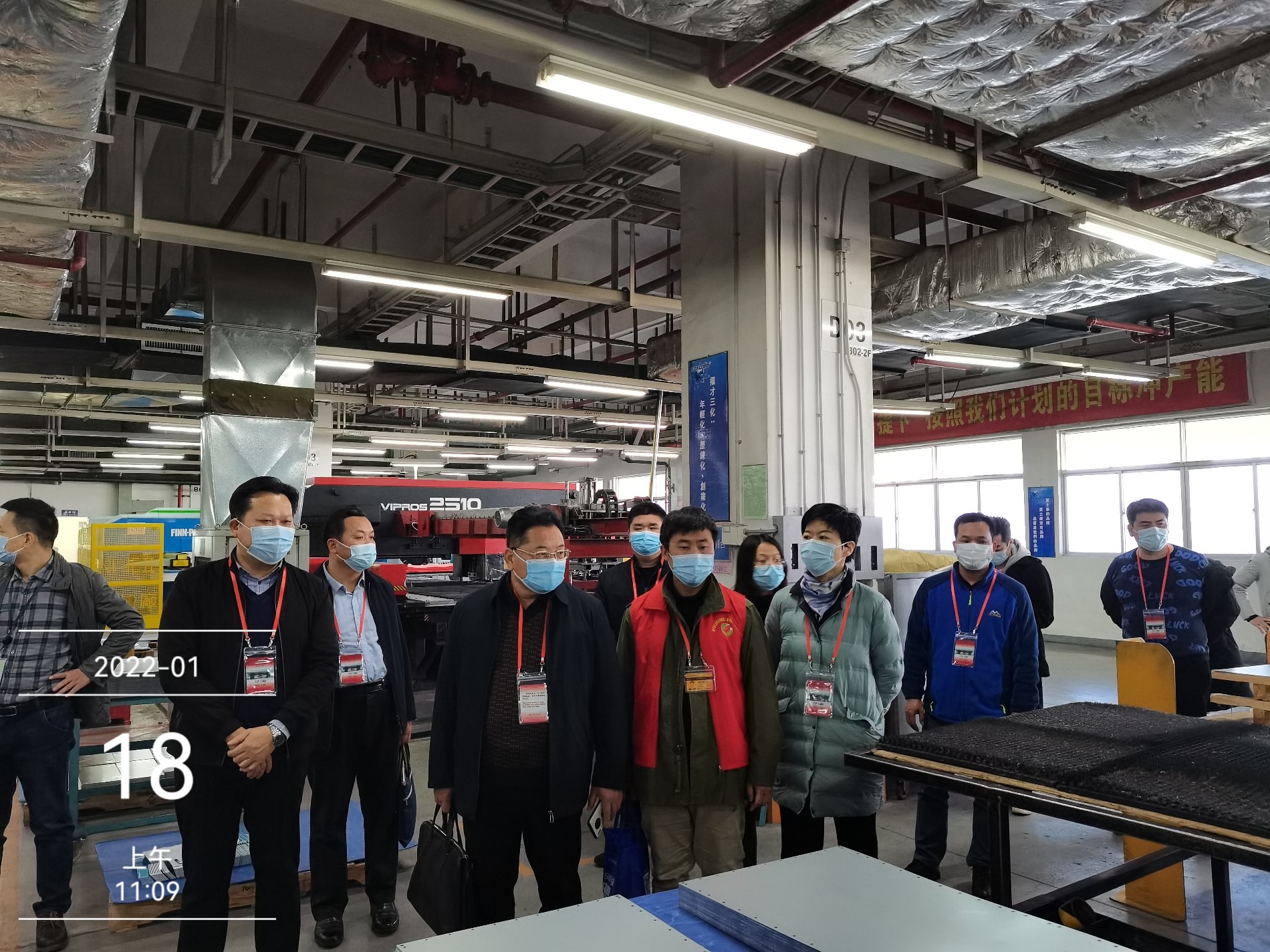 苏华清一行看望慰问在南宁富桂精密工业有限公司参加顶岗实习的学生(7).jpg