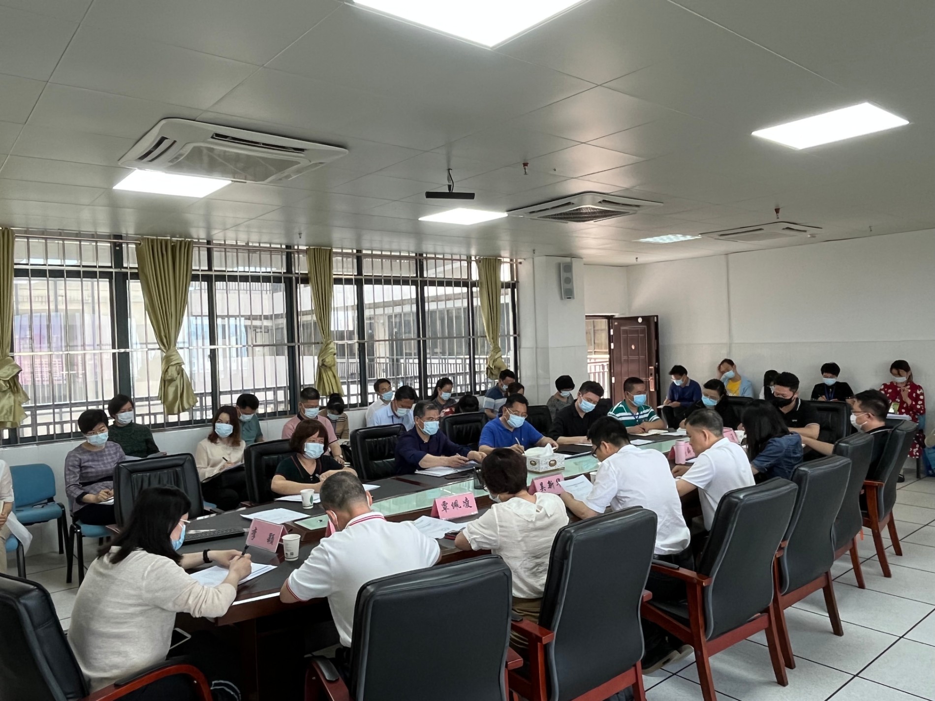 会议现场2.JPG