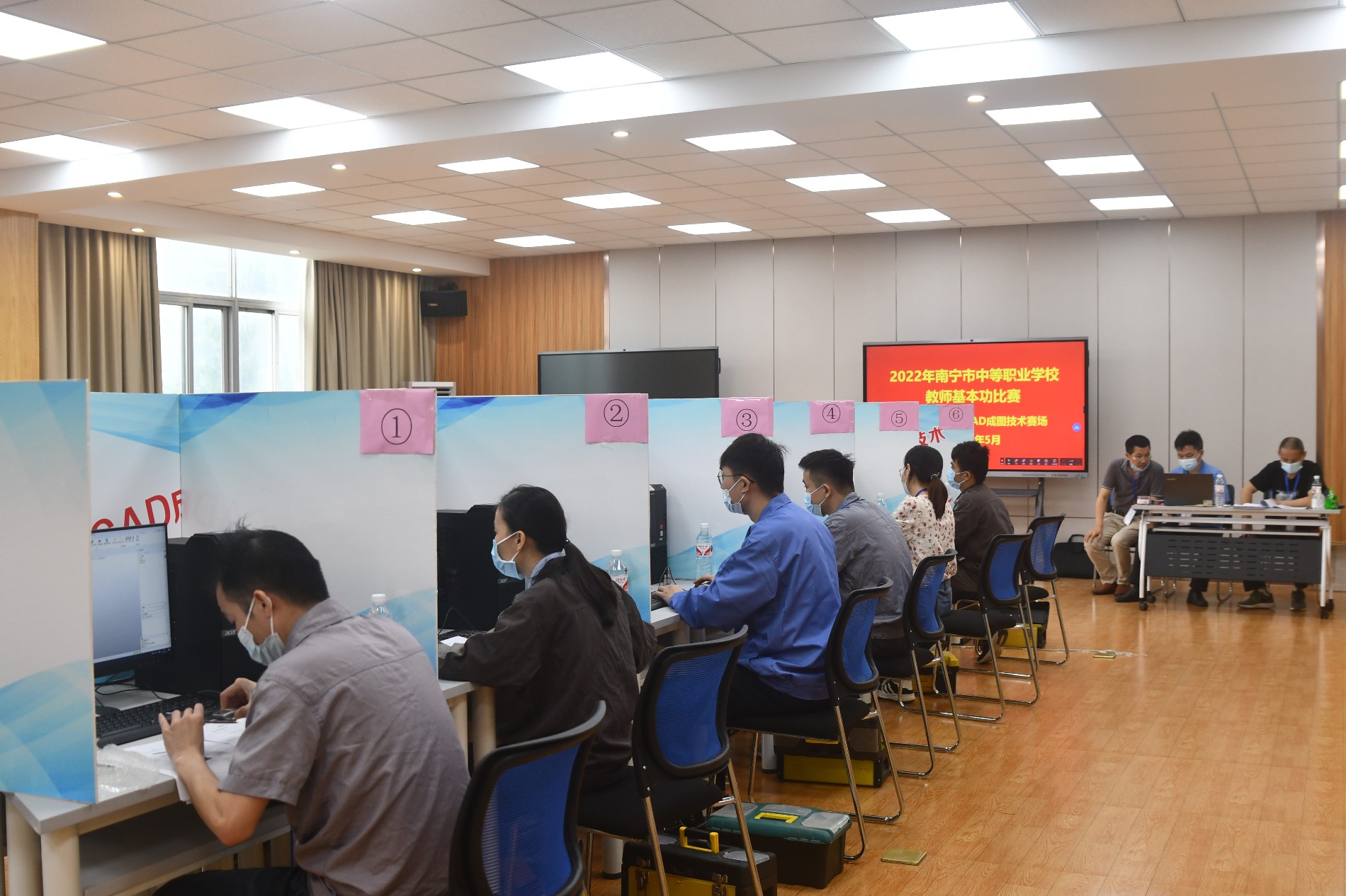 零部件测绘与CAD成图技术比赛现场.JPG