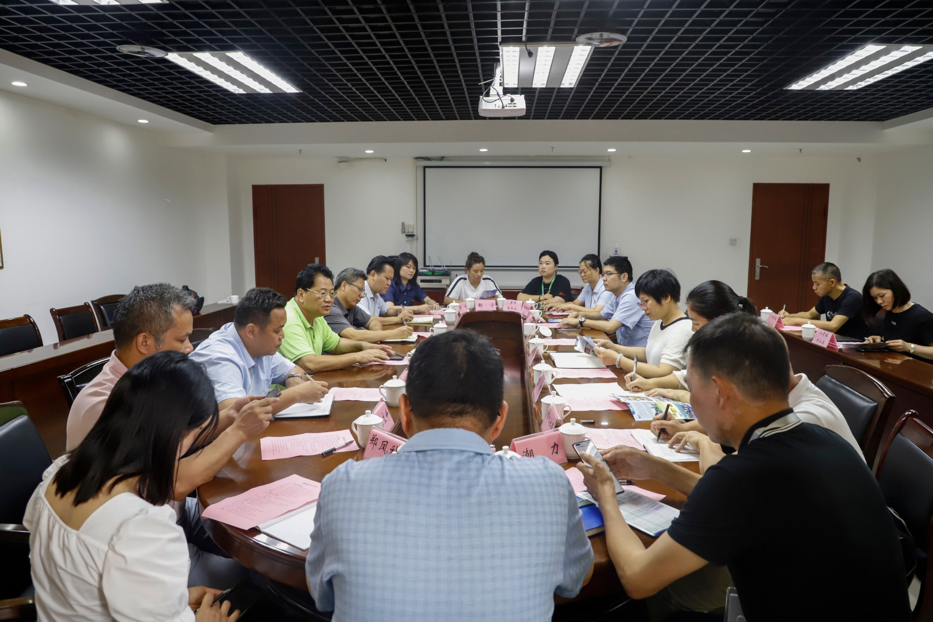 座谈会现场.JPG