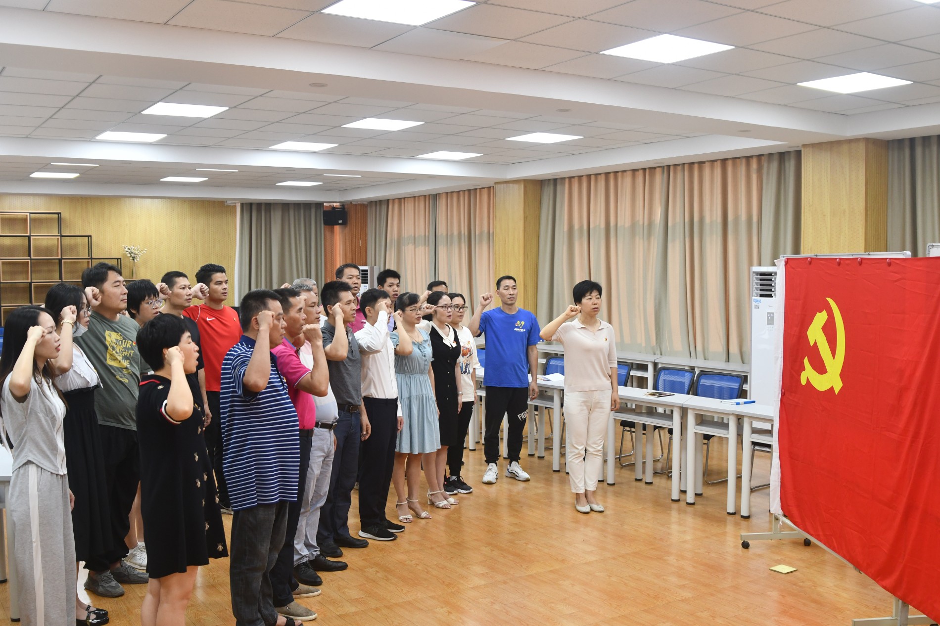 DSC_4002.JPG DSC_4002.JPG