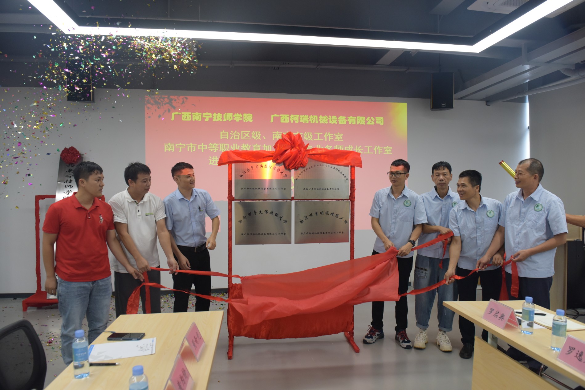 c20ed90a77c88115253111a769e3b9b.jpg c20ed90a77c88115253111a769e3b9b.jpg