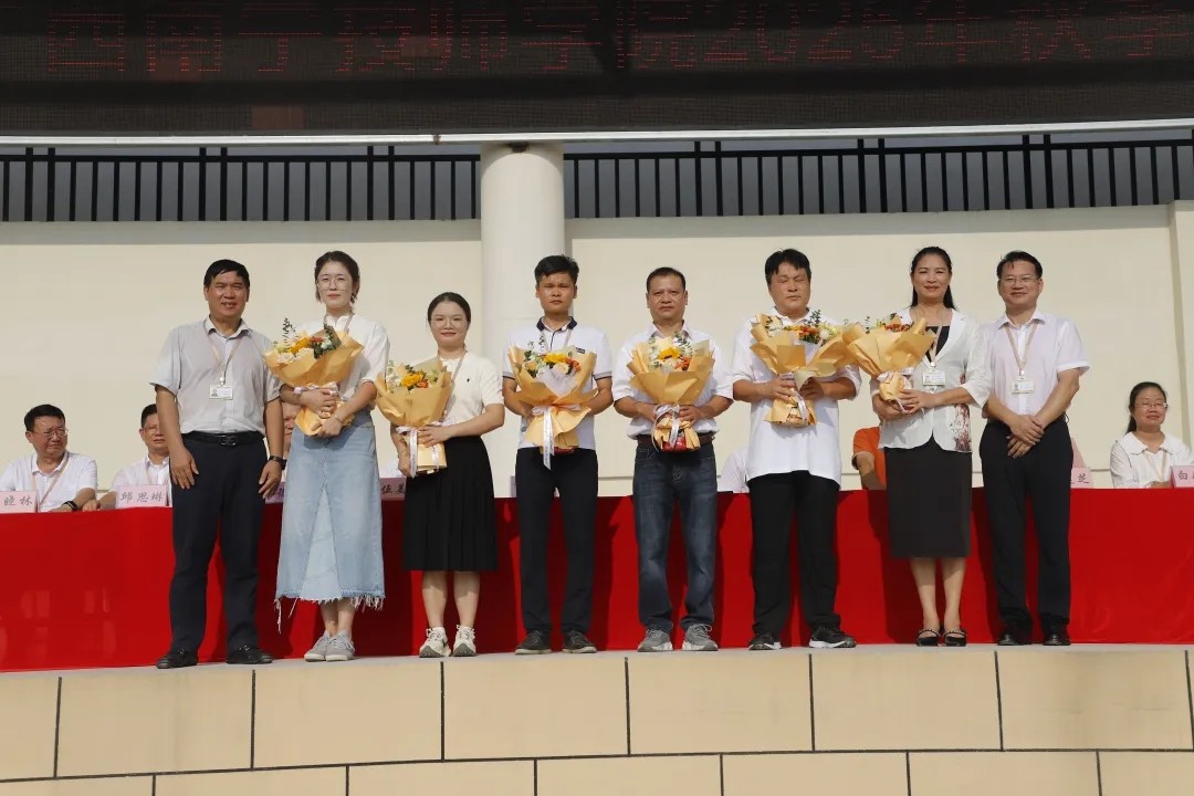 da9e5c7b4603d40000d2acad0183455f-sz_2236338.webp.jpg